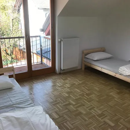 Buzahouse بيت شباب ليوبليانا