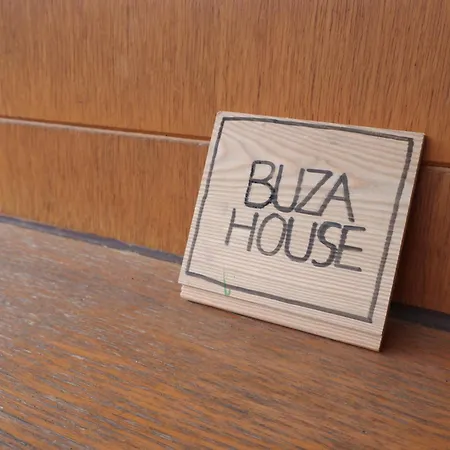 Buzahouse * 류블랴나